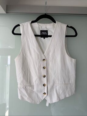 ZARA white vest - size small